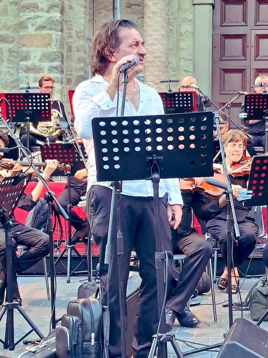 Il 4 dicembre sarò a Montecarlo con l’Orchestra Sinfonica di Sanremo per il concerto di Natale 2025 organizzato dal Comites di Monaco ore 
18.00 Espace Leo Ferrè 

montecarlonews.it/2025/11/22/not…