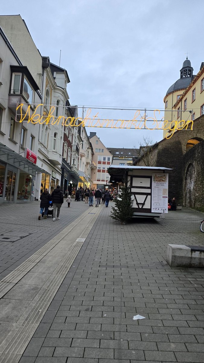 Sebman90's tweet photo. Schön beim Weihnachtsmarkt abgefeuert! https://t.co/OMesmX9GgL