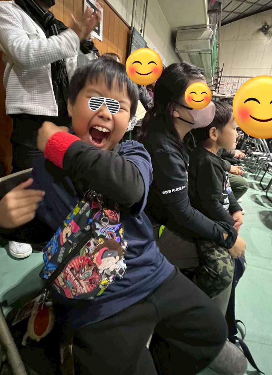 Cg4ueBgYOsI1T53's tweet image. 田中将斗選手！強い！強すぎる！
エルボーの威力⁉️浅川選手の首が…
オーソドックスな試合もできハードコアーな試合もできる、世界の田中将斗をもっとみてもらいたい！FMW時代から応援して、かれこれ30年以上家族で応援してます！
エルボーツーショット嬉しかった😭
#田中将斗
#pwzero1
#大阪プロレス