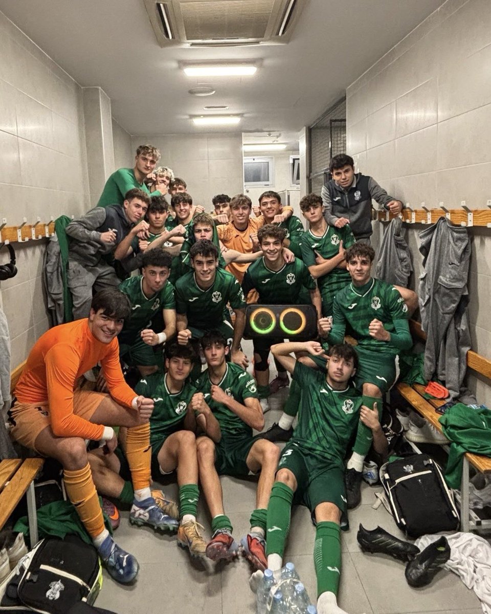 😁💚 Gran victoria del Juvenil A a domicilio frente al <a href="/deporguada/">C.D. Guadalajara ☝🏻🟣</a> (0-2)

⚽️ Fernando y Raúl 

#SiempreCDToledo 💚⚪️