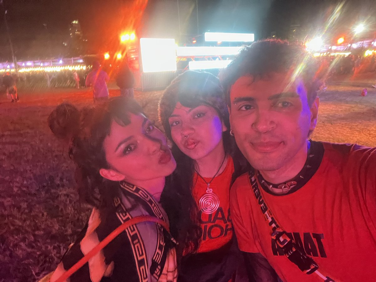 🧡 Tanya la loca, WANNAHOTEL y JUANA ROZAS STAN ACCOUNT reunidos en el Festival polenta!
