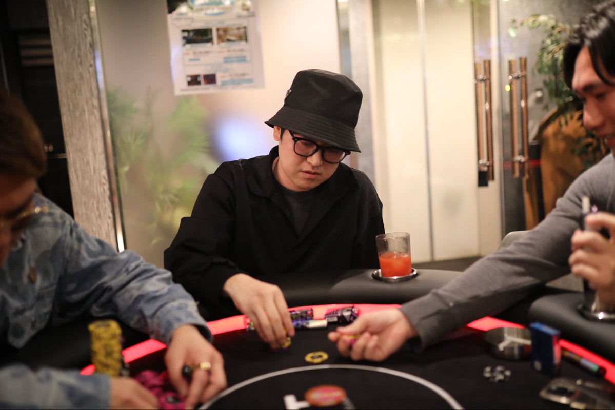 NEPT_888's tweet image. 🔥#13 NLH  CHILLERS CUP🔥

🏆優勝🏆

🎉てつ様🎉

優勝はてつ様‼️‼️
おめでとうございます‼️
CHILLERS 様、ご協賛ありがとうございました！🙇