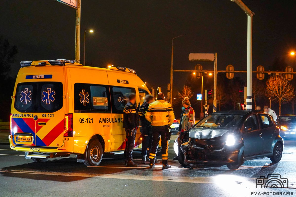 Flinke schade na ongeval met twee auto's