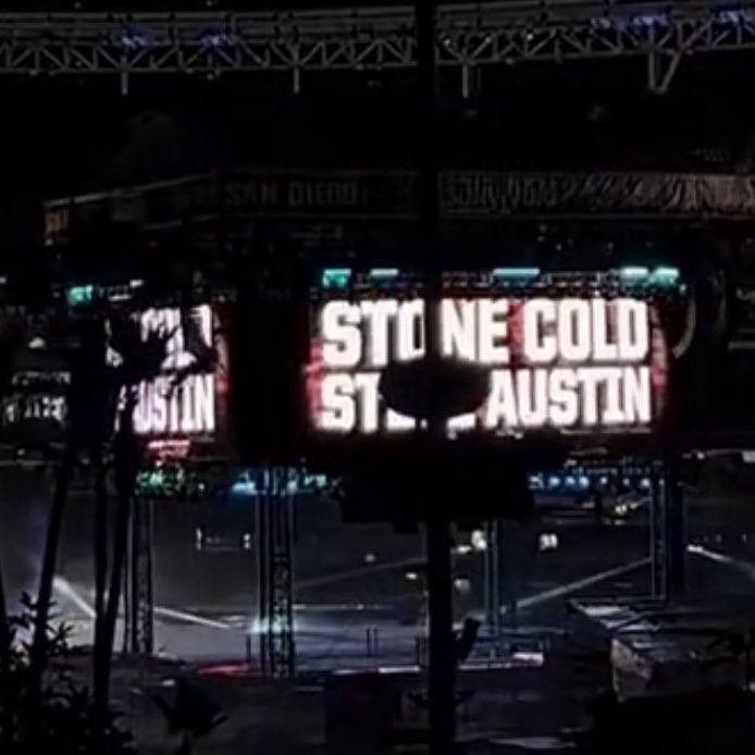 EliteClubS0B's tweet photo. 🚨| Per PWInsider, The reason WWE specifically played Edge and Steve Austin’s titantrons during lighting and sound tests was because they noticed someone in a nearby apartment livestreaming the setup, and decided to have some fun to see what would leak.

They’re such trolls 😂 https://t.co/viIMeTm7b0
