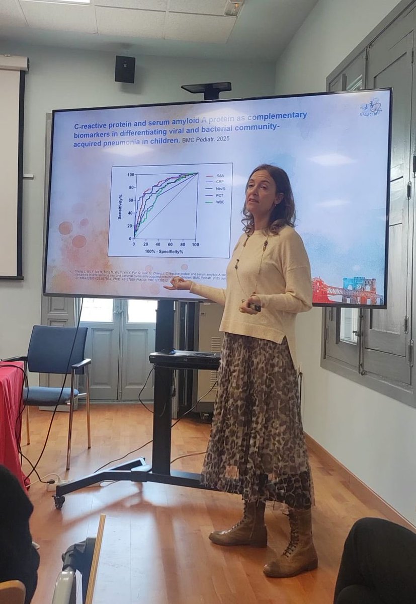apapcyl's tweet image. Hoy nuestra compañera Ana Alonso Rubio, coordinadora del grupo de trabajo de técnicas de diagnóstico rápido de @apapcyl, ha participado en la XIX jornada científica de ⁦@APapCLM⁩ 👏👏👏