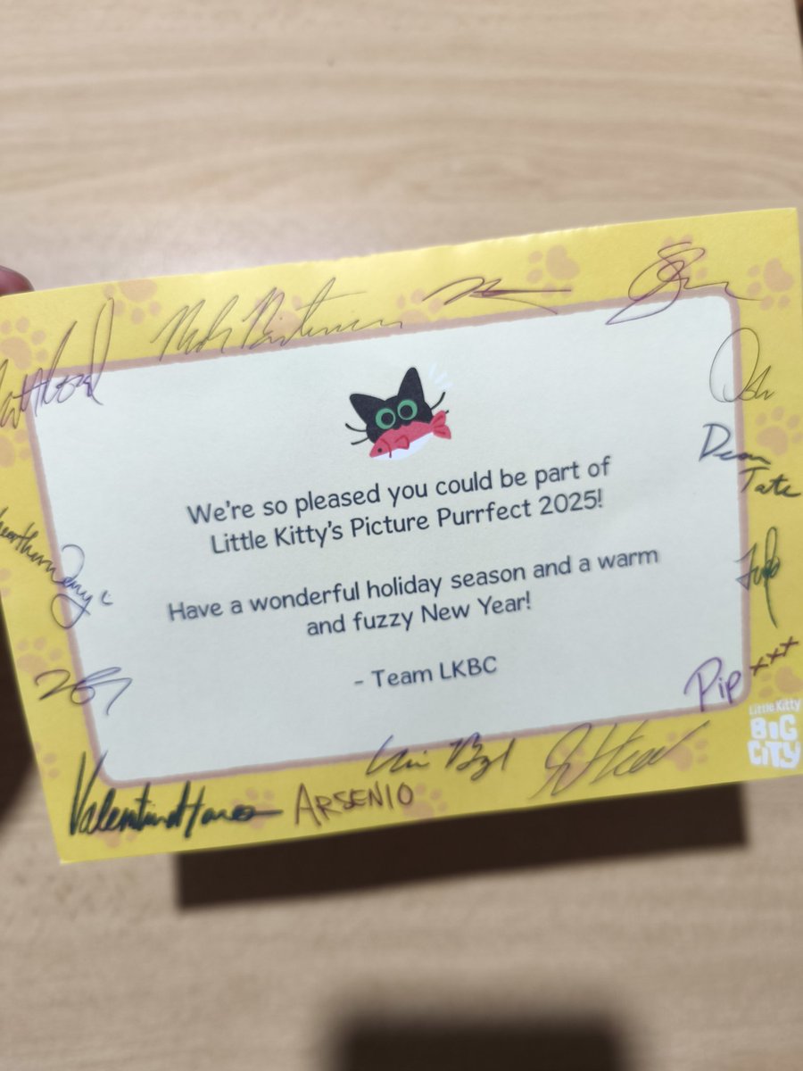 Some days ago <a href="/LittleKittyGame/">Little Kitty, Big City 🐈‍⬛🏙️ OUT NOW!!</a>'s team sent me this beautiful gift, unexpected but very much appreciated! i wish you a wonderful holiday season too and best luck fornyour next projects!