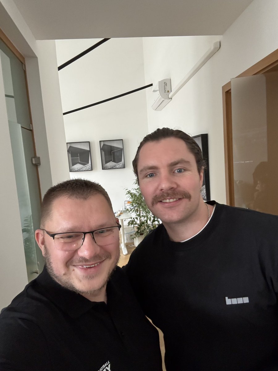 demiurg 🦥⚽️ tweet media