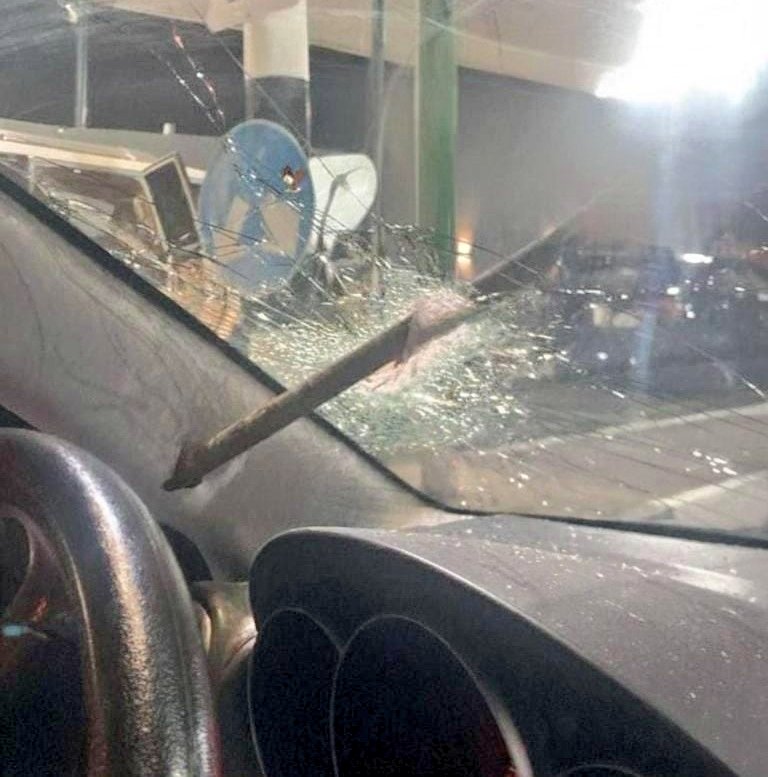 DanitheSett's tweet image. Terrorists hurled a metal rod at a car driving on Route 5 in the Shomron (the main highway to the Tel Aviv area).

The female driver was inches away from a terrible fate and was taken to the hospital in a state of shock.

Daily arab terror you won&apos;t hear about on the news...