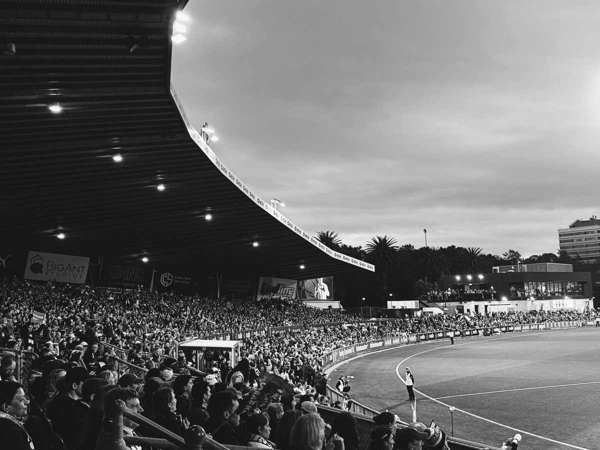 kombivan's tweet photo. (To the tune of The Angel (North London Forever)) Noooooooooooooorth Melbourne forrrreverrrrrrrrrrrrrr, whatever the weatherrrrrrrrrrrrrrrr #aflw #northmelbourne https://t.co/4tBUGbXOwp