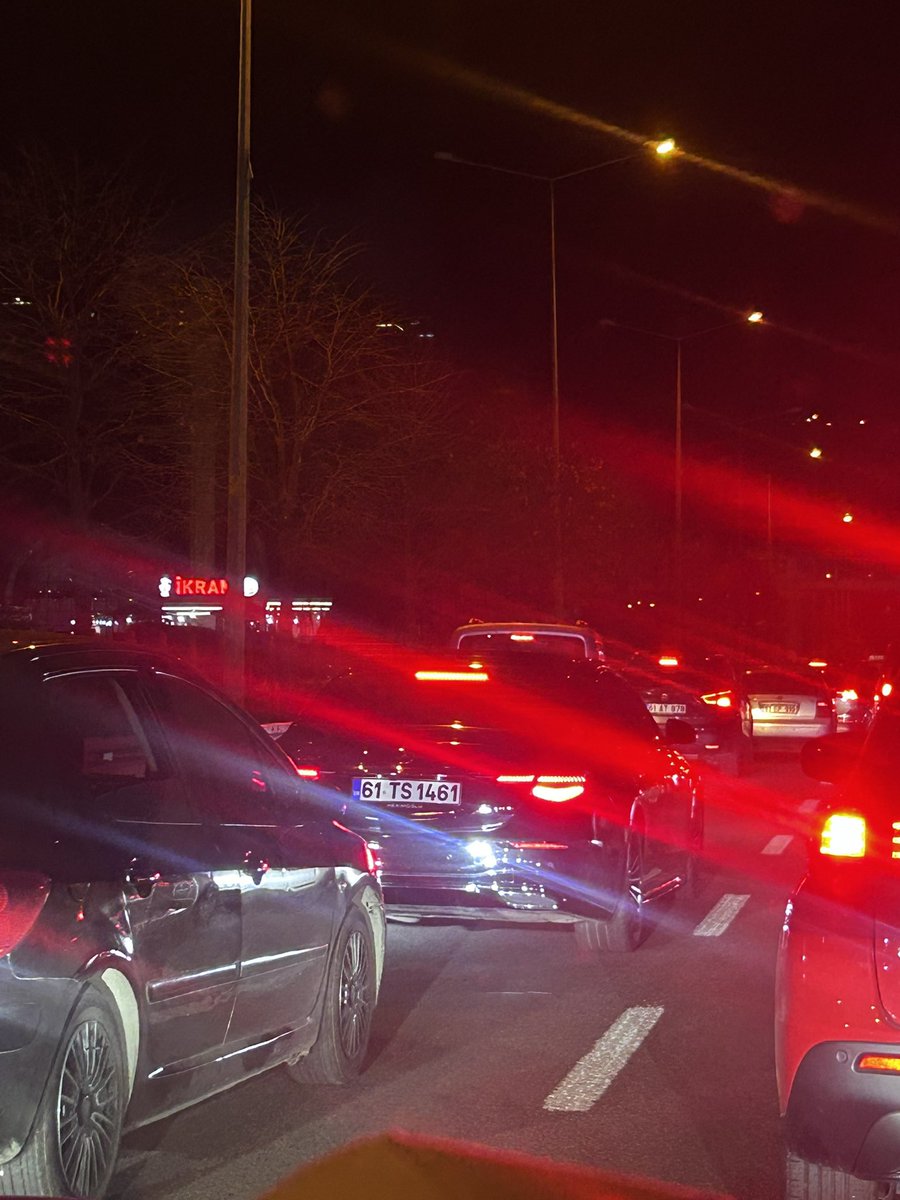 Trabzonda bütün plakalar nasıl aynı olabiliyor