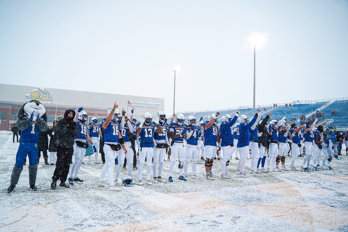 GoJacksSDSU's tweet image. Snow Problem 🤷

#GoJacks 🐰