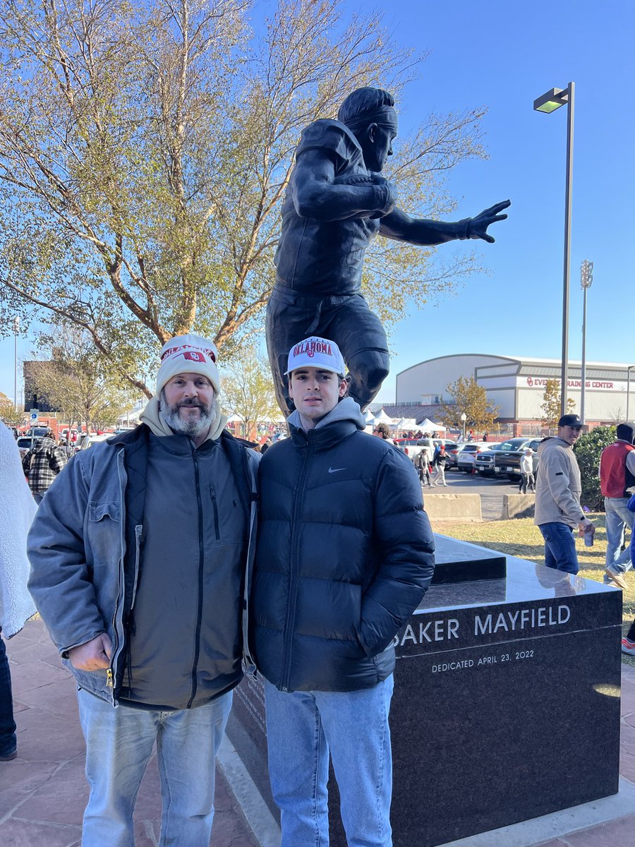 bdmontgomery98's tweet photo. #Boomer @cymontgomery27 https://t.co/dL3jUmC9nh