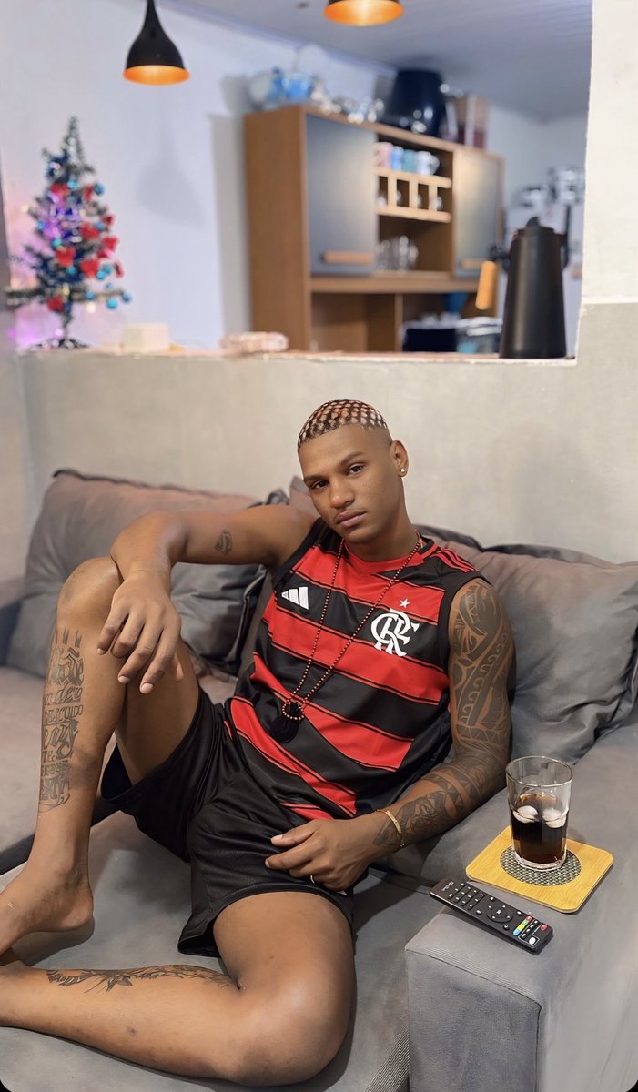 yuriell91's tweet image. ❤️🖤