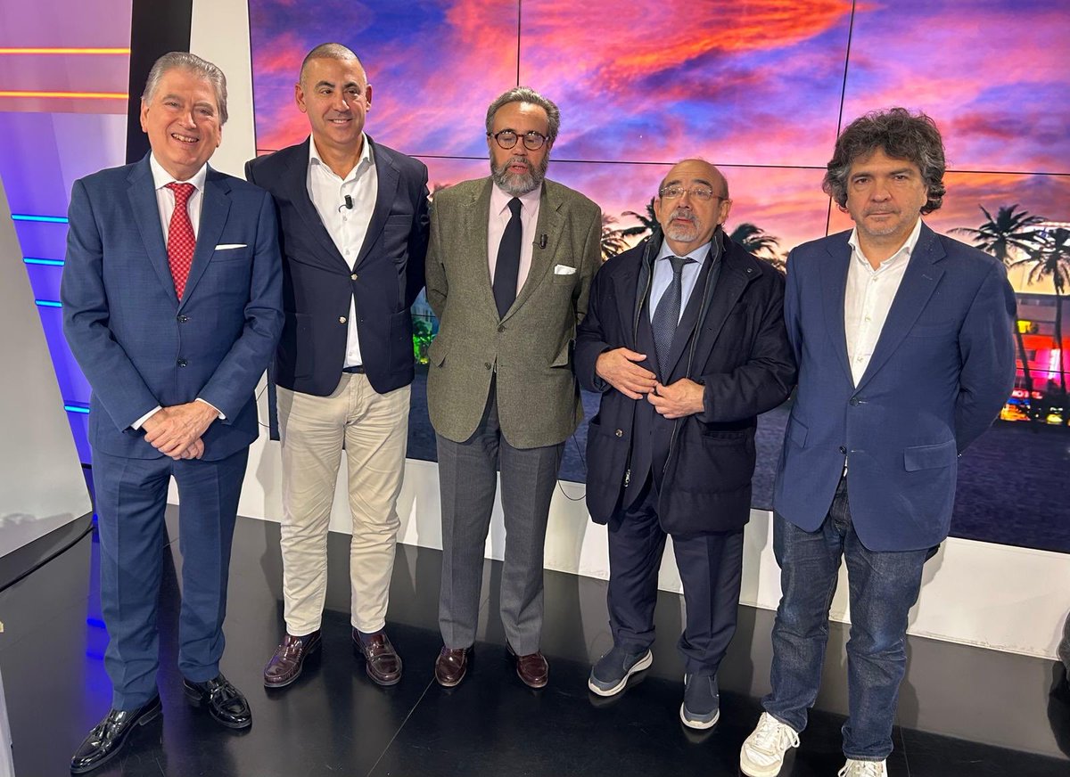 Todo listo para Más se perdió en Cuba, a las 22,30h en El Toro tv. Ya van entrando, ya van entrando en Soto del PSOE