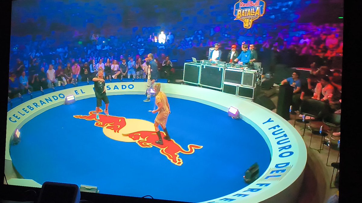 Empezamosssss!!!! 😍 <a href="/redbullbatalla/">Red Bull Batalla</a>