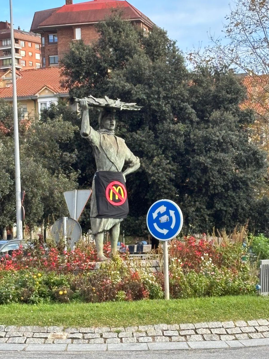 AA.VV. Pombo - Cañadío - Ensanche tweet media