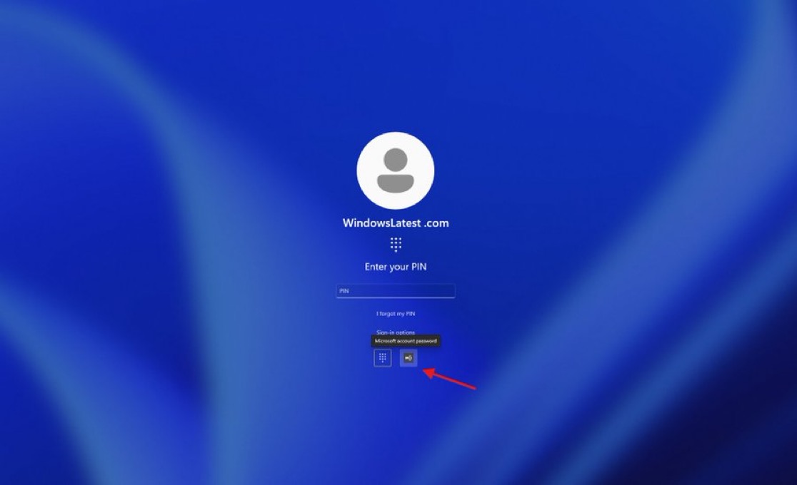 Pirat_Nation's tweet image. Windows 11 bug hides your password sign-in button

Microsoft confirms a Windows 11 bug accidentally makes the password icon invisible on the lock screen login page.

If you have multiple sign-in options (like PIN, fingerprint, face, password), the password icon in “Sign-in…