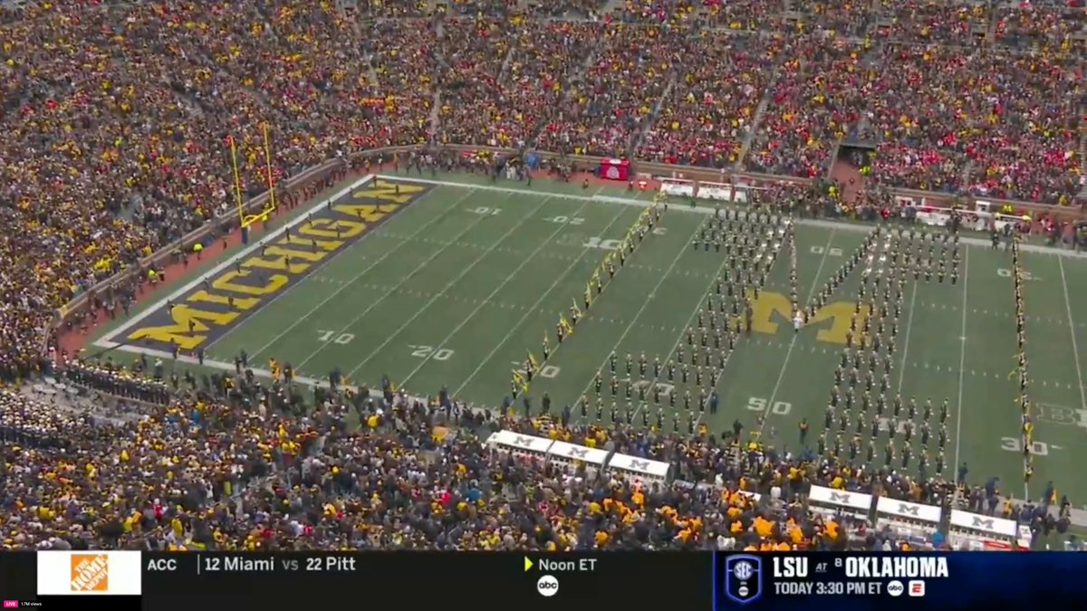tommosser's tweet photo. That's alot of Red in the stands. #ohiostatemichigan #michiganohiostate https://t.co/Iwgz3k0VRH