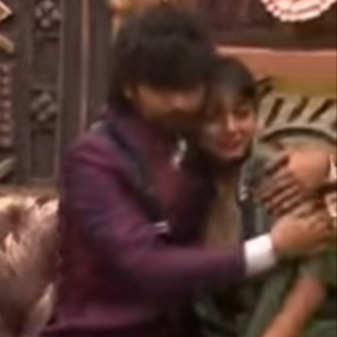 m_r_chello's tweet photo. Ivanga ennum thiruntale mama 🌚 #BiggBossTamil9 https://t.co/XoaRcHa8tV