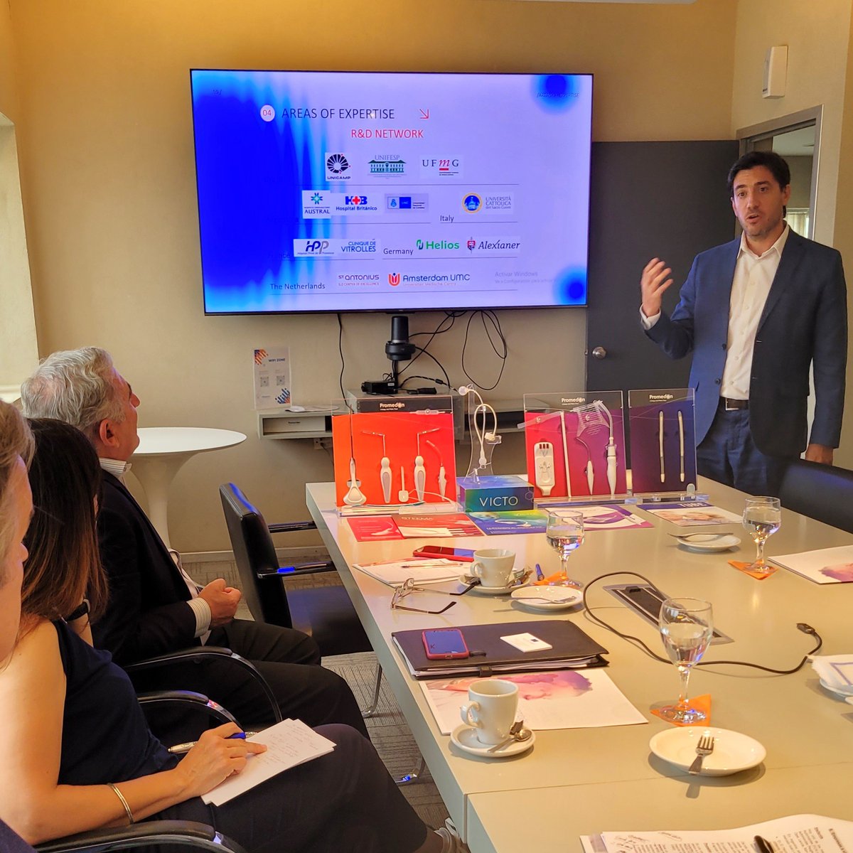 Además, en el Parque Industrial Ferreyra de la Ciudad de #Córdoba, visitamos Promedon: una compañía internacional líder en investigación, desarrollo, producción y distribución de tecnología médica innovadora, con presencia en más de 40 países de todo el mundo. 🏥🔬