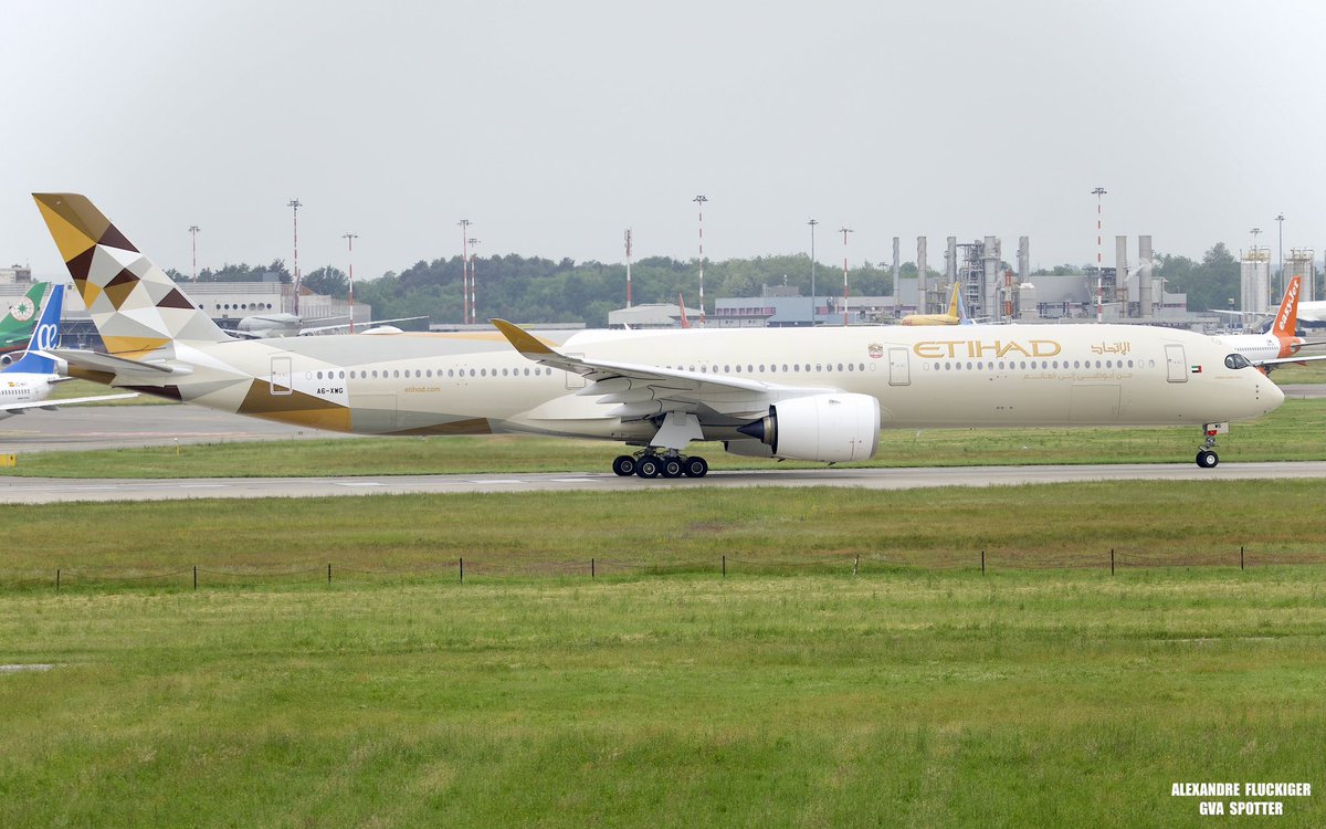 Etihad Airways 🇦🇪
A6-XWG
Airbus A350-1041
MXP 4-05-2025 🇮🇹
<a href="/AeroportoMilano/">Aeroporto Malpensa</a> <a href="/etihad/">Etihad Airways</a>