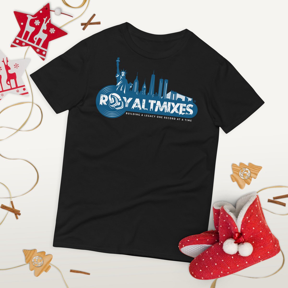 RoyalTMixes's tweet image. &apos; RoyalTmixes &apos; T-Shirts available for Christmas now!!

royaltmixes.printful.me

#artistdevelopment #recordlabel 
 #Fullsail #productioncompany
#audioengineer #mixingengineer      #Musicindustry #syncplacements #musicproducer #mastering