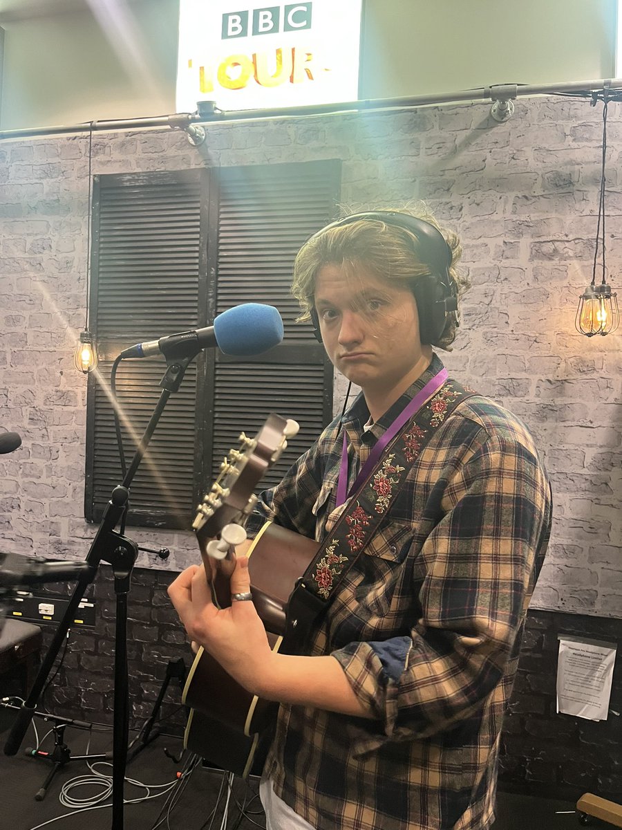 Seb Lowe tweet media