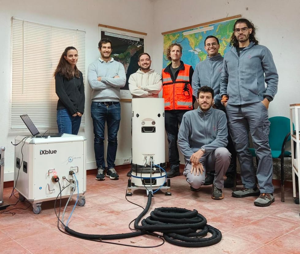 Nueva instrumentación de última generación fortalece la vigilancia volcánica en Tenerife facebook.com/share/p/1DChAy…