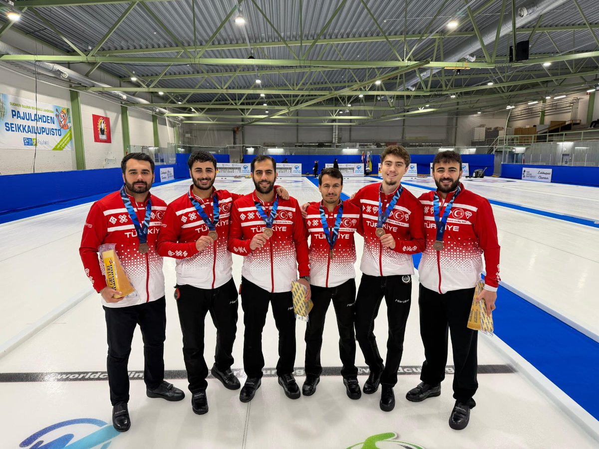 Erkek Curlıng milli takımı Avrupa’da tarih yazdı gazetepusula.net/erkek-curling-… #cutling #haber #spor <a href="/SebinKenan72353/">kenan şebin</a>
