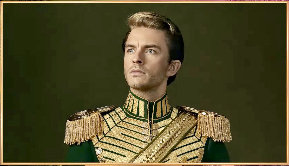 ✨NEW✨ New shots of Jonny as Fiyero in Wicked: For Good 😍

📸: from the podcast

#jonathanbailey #wickedforgood