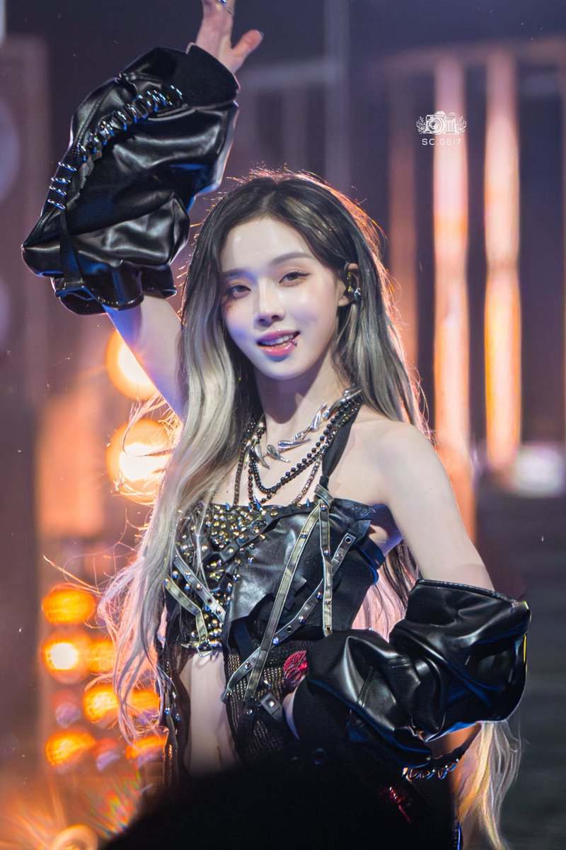 20251129 MAMA Awards in Hong Kong 🇭🇰 (Day 2) 04: WINTER (윈터