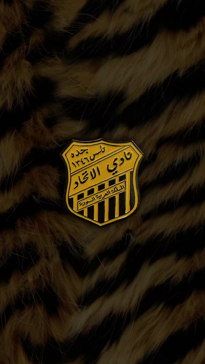 ربع ساعه على رؤية عميدي 💛🖤
يارب وفق الاتحاد 💛🖤
#الاتحاد_الشباب