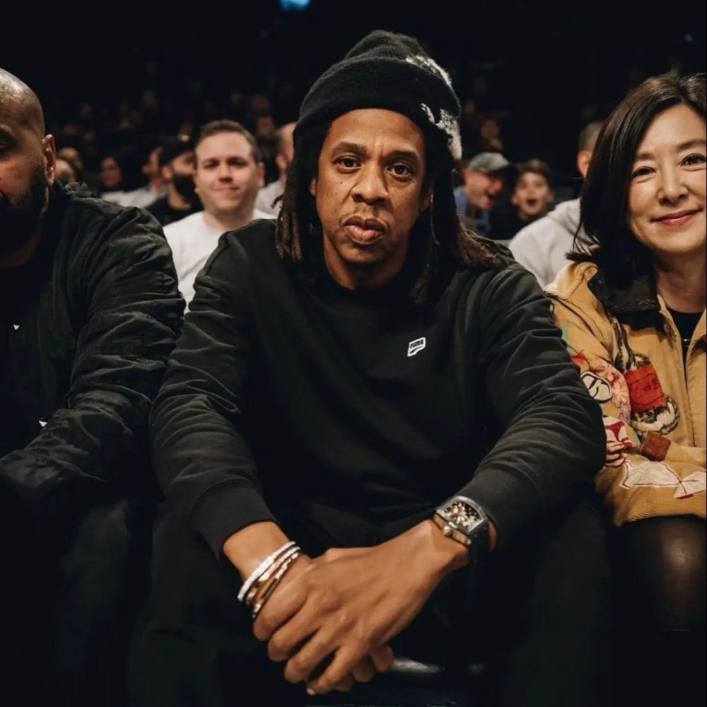 HipHopAllDayy's tweet image. Jay Z has now surpassed 40M monthly listeners on Spotify for the first time in his career 🔥🏆

He does so despite not releasing any new music in over eight years.