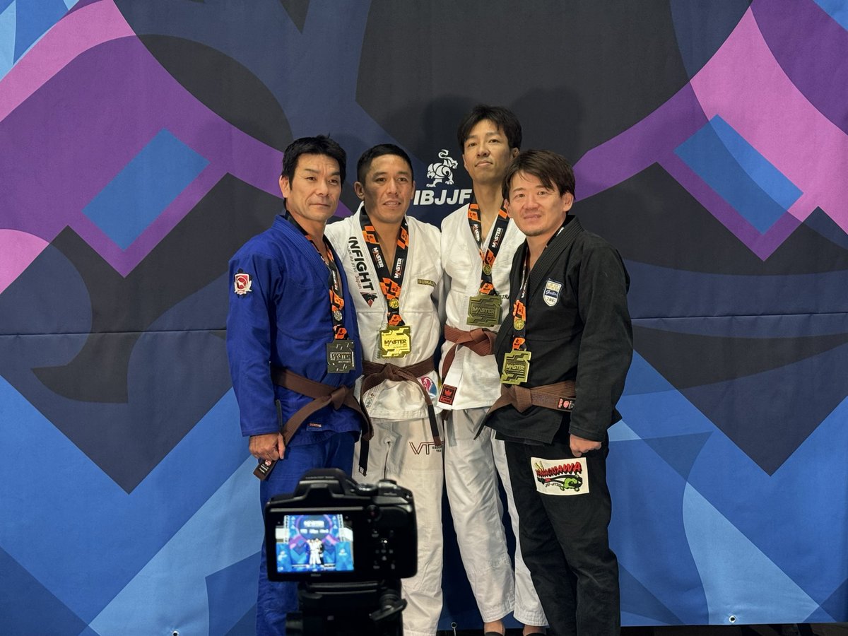 ATSUSHI_DOI_bjj's tweet image. マスターアジアは石川さんと共に３位でした😓

自分は黒で初の一本も取れ超強豪にもアドバン1だけで手ごたえはめちゃくちゃあったので満足してます🫡

大会関係者の方々の努力で選手が全力で戦えれてることに感謝です☺️
#bjj #ibjjf #jbjjf #gravbjj