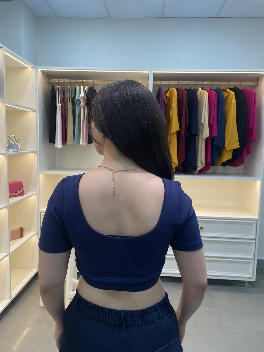 I need to make it more comfortable around bust and under bust area. 

Taki mall bnate time measurement ka koi issue na no stitching line me.