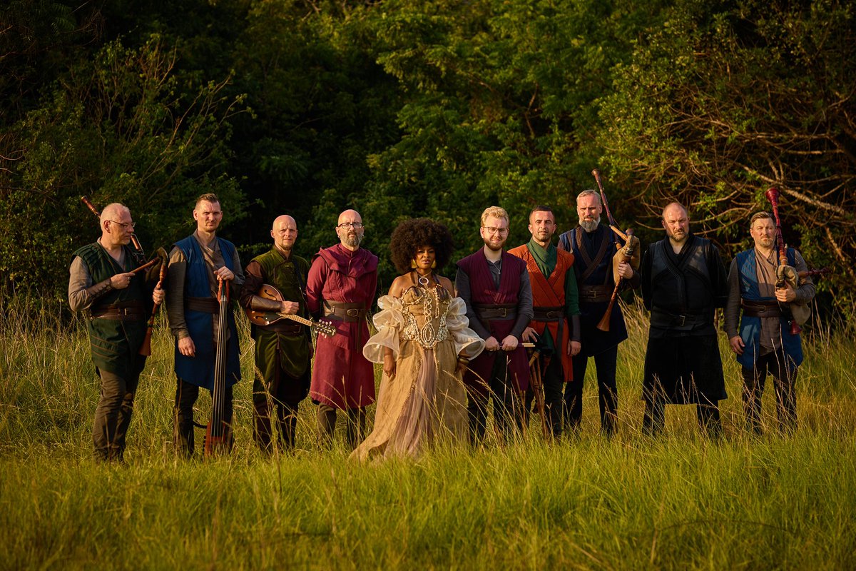 Big shoutout to <a href="/Apprisemusic/">Apprisemusic</a> and the amazing  Group AULI
I loved the electrifying performance on stage! The energy, the vocals, the beats - everything was amazing 😊