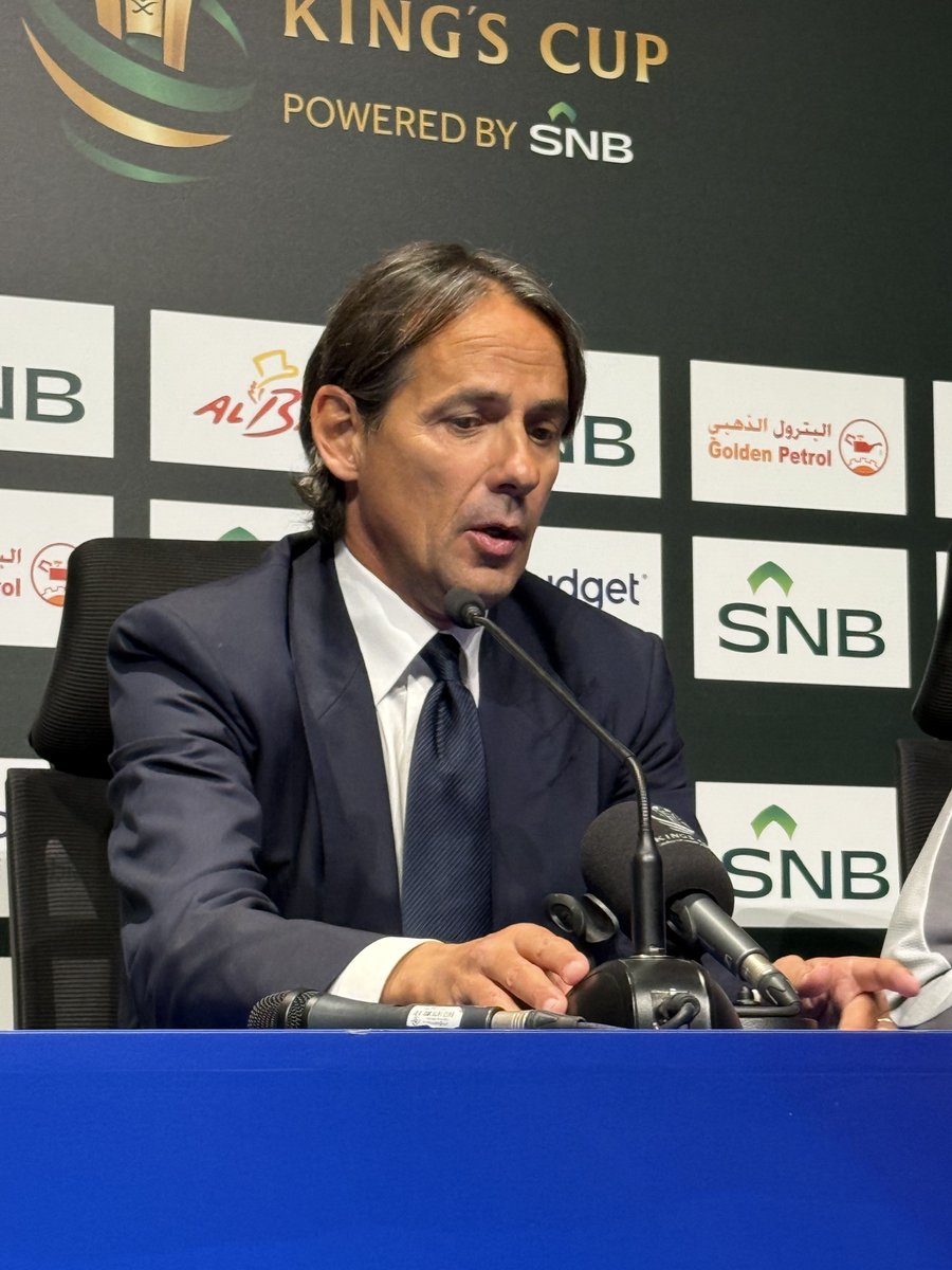 مدرب #الهلال إنزاغي :

- انا اتابع فريق 21 وشباب النادي، ويوجد لاعبين مميزين في الفريق وقد تواجد ثلاثه منهم معي في الدكة اللقاء الماضي وشارك احدهم!
- كما أن عبدالعزيز الهدهود كان معنا في المونديال وكذلك في التدريبات بشكل مستمر، كما اعجبوني (التؤام) ابناء الزيد ..