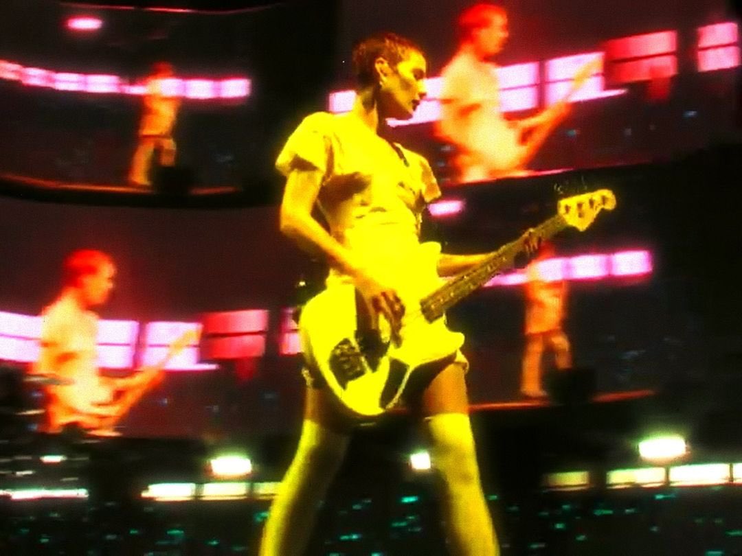 ⊹°｡⋆༺♱༻⋆｡°⊹