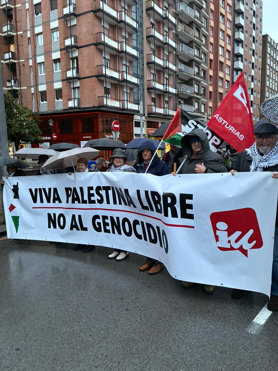 iuasturias's tweet image. Hoy, en Gijón, contra el #GenocidioEnGaza. Frente a una paz falsa, dos estados para una #PalestinaLibre