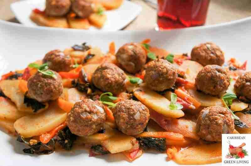 Ground turkey meatballs with chayote &amp; kale — light, flavorful, and Caribbean-approved. ✨
caribbeangreenliving.com/ground-turkey-… 
#CaribbeanGreenLiving #LeftoverTurkey #CaribbeanRecipes #DayAfterThanksgiving #HolidayCooking #IslandCooking #TurkeyRecipes #ZeroWasteCooking #ComfortFoodIdeas