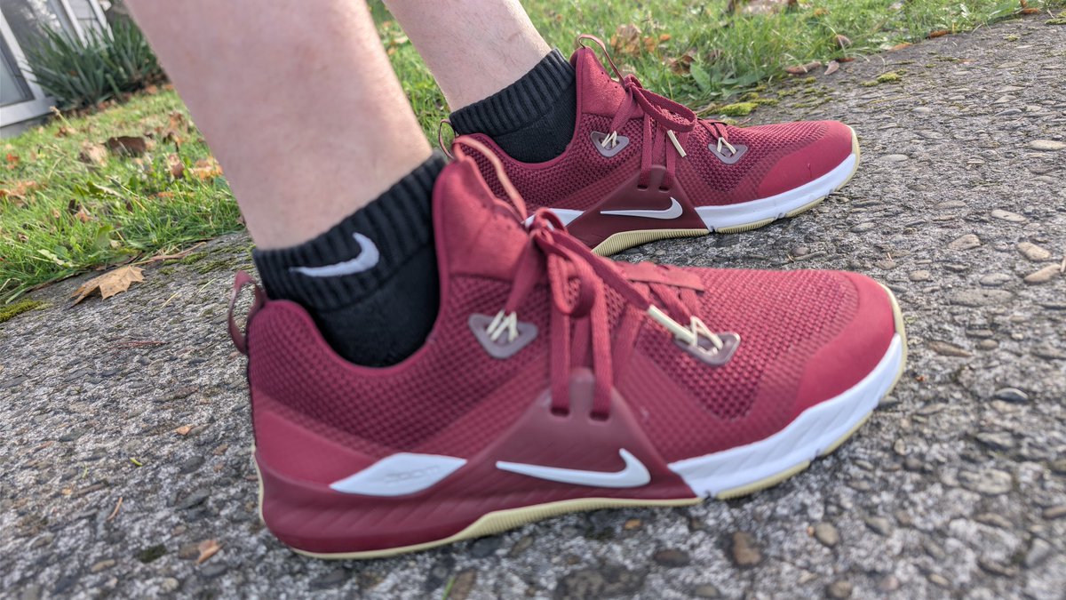 nikefreak23's tweet photo. Time to go beat some Gators today, Go Noles!! @FSUFootball Hoodie and shorts from @garnetandgold #GoNoles #FSU #GarnetandGold #NoleNation https://t.co/ZBQKtGwYW9