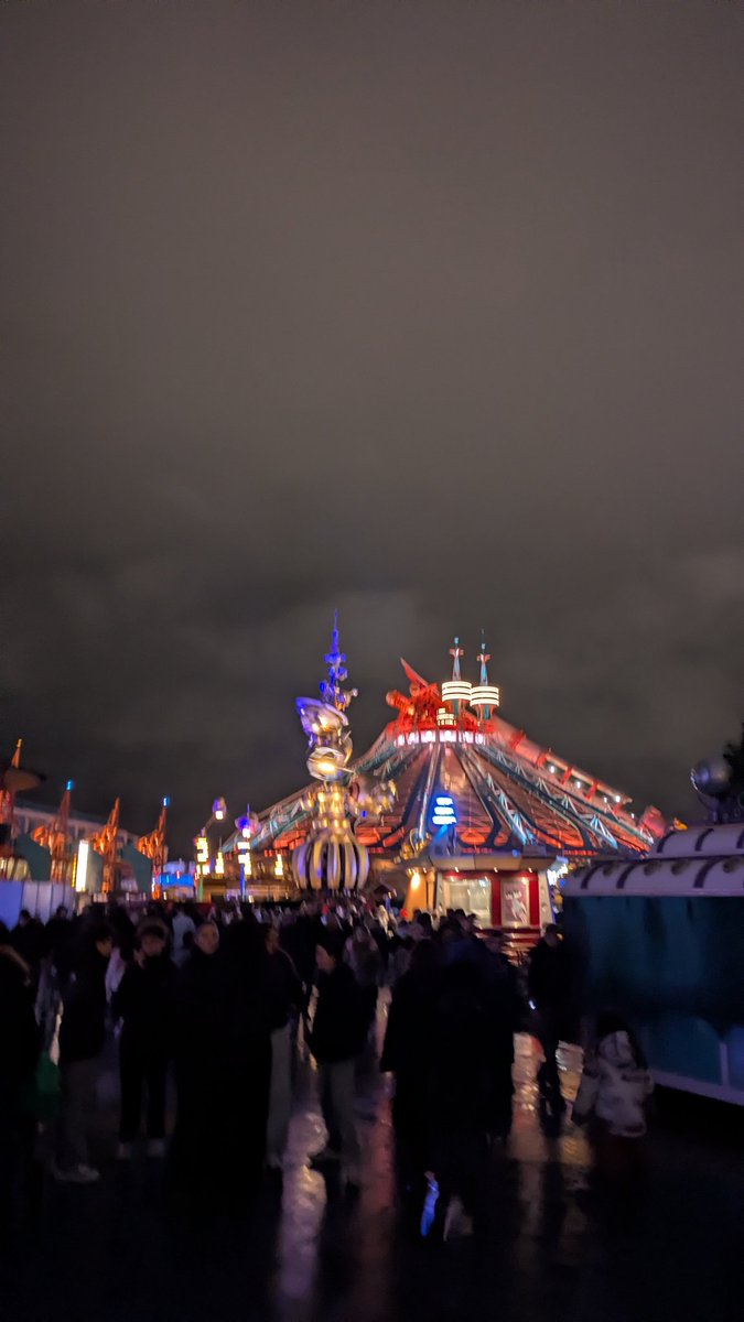 Je suis toujours là ne m'oubliez pas ! 😭