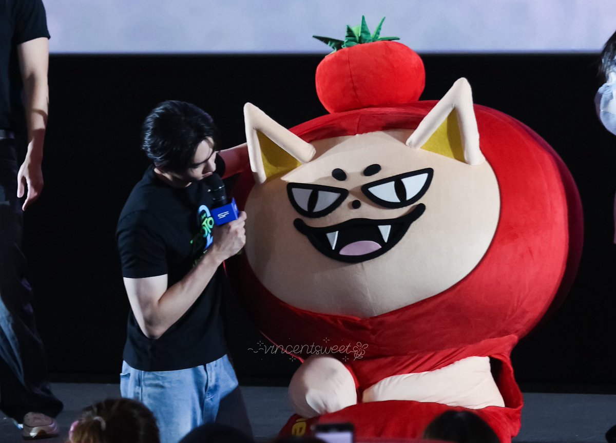 ap_trtt's tweet image. ถ้านี่ไม่ใช่คนที่โอ๋ลูกมากที่สุดดดดดดดด
เดี๋ยวอ้อนเดี๋ยวกอด เดี๋ยวโอ๋

ใครรักลูกกกกกมากสุดดดดด

FBT X ZOOTOPIA2
#SFxForceBookTomafox 
#kasibook #TOMAFOX