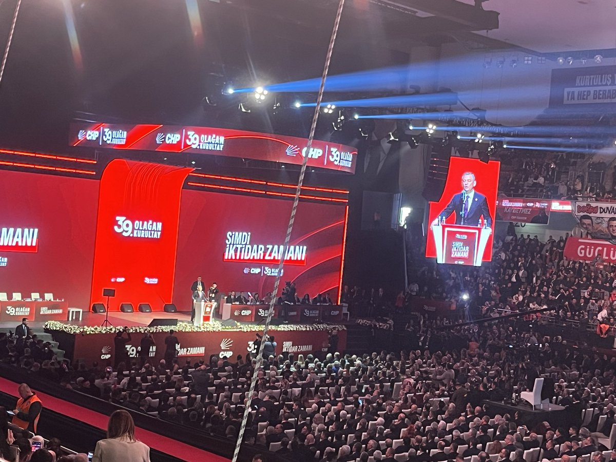 Değerli Başkanımız Fatih Erbakan beyefendiye vekaleten CHP 39.Olağan kongresine iştirak ettik. Özellikle Basın-Yayın bölümü, Engellilerle konuşma, Genel Başkanları konuşurken gençlerin slogan zamanlamaları ve Protokol karşılamaları başta olmak üzere dikkate değer birçok husus