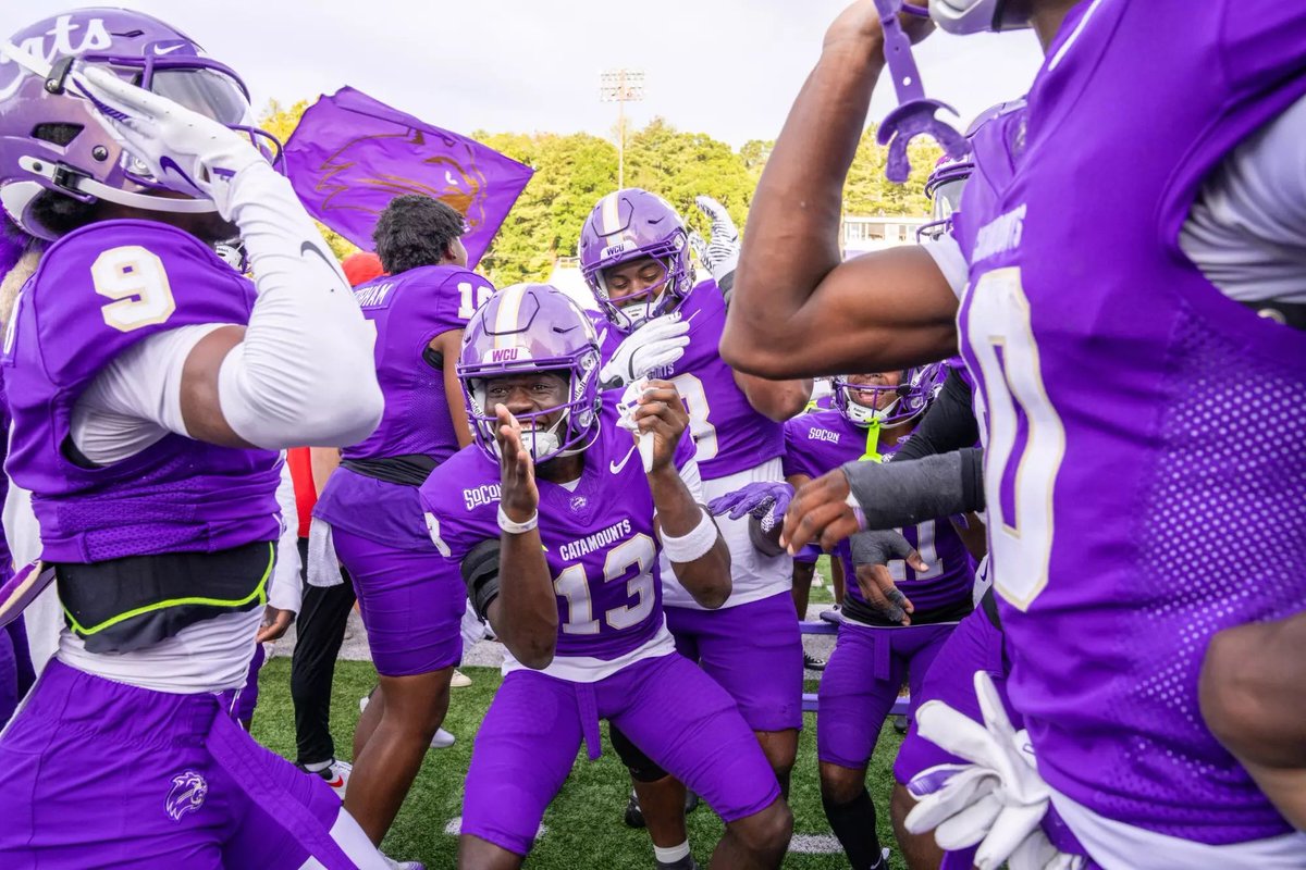BerteMandjou's tweet photo. Blessed to receive a offer from Western Carolina @FBCoachOdom @JuliusTrenches https://t.co/Uy4g8UF3My