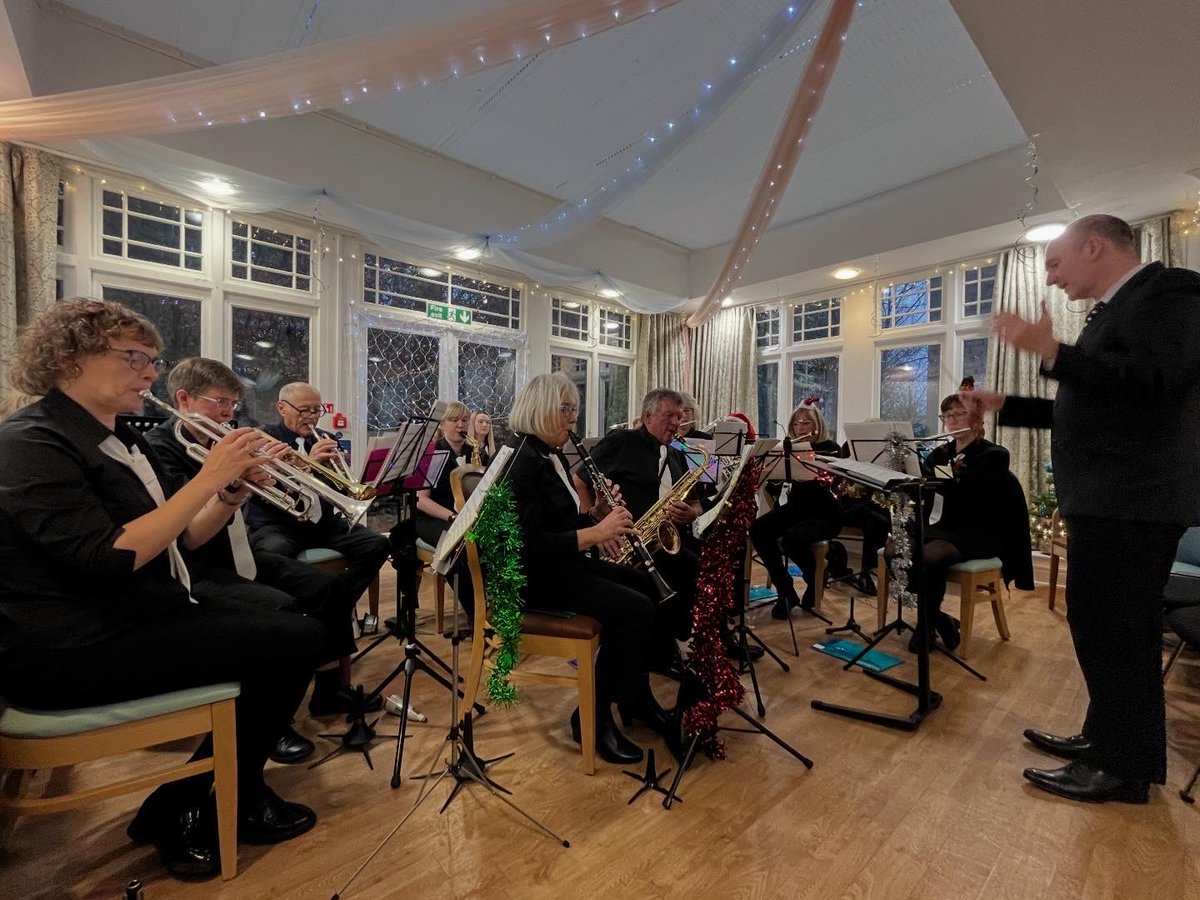 HotAireBand's tweet photo. We played at Abbeyfield, Woodlands in Skipton this afternoon to all the residents, they enjoyed listening to us play Christmas carols and festive favourites🎄☃️

One resident particularly loved conducting Rudolph the Red Nosed Reindeer and did a great job 🎶🦌 https://t.co/S1Kae4zDxM