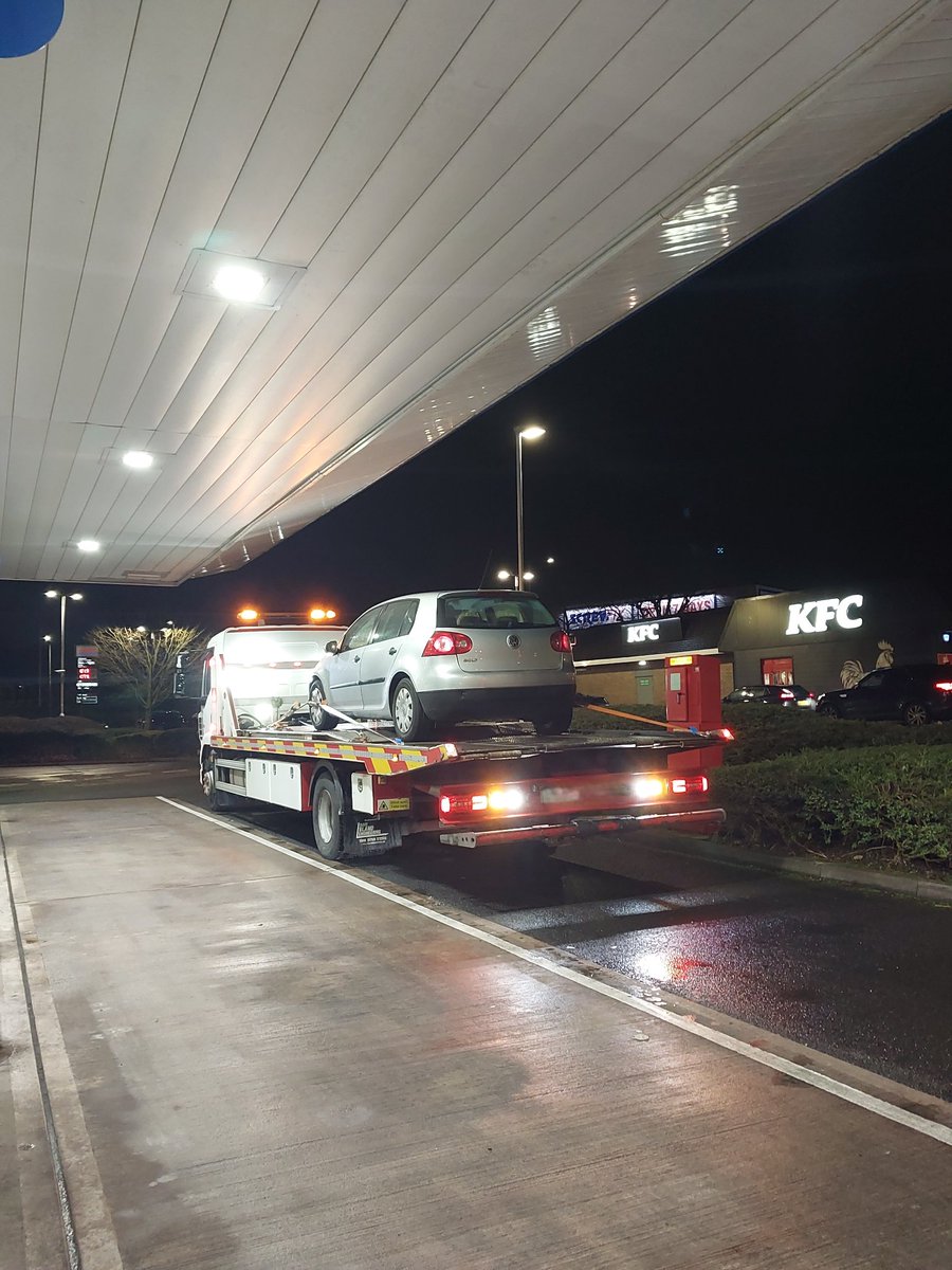 EttingshallWMP's tweet image. Officers on patrol in Blakenhall spotted this vehicle with no insurance, it was quickly seized and recovery arranged 🚗 #blakenhall @wolves