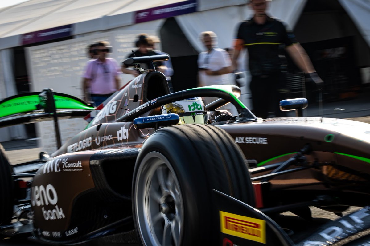 psp_paraguay's tweet image. ¡SEGUNDO LUGAR DE JOSHUA DUERKSEN EN LA SPRINT EN CATAR! 🇵🇾

De esta forma, acumula 4 podios en sus últimas 5 carreras.

Mañana cierra la fecha con la carrera principal desde las 9:00.