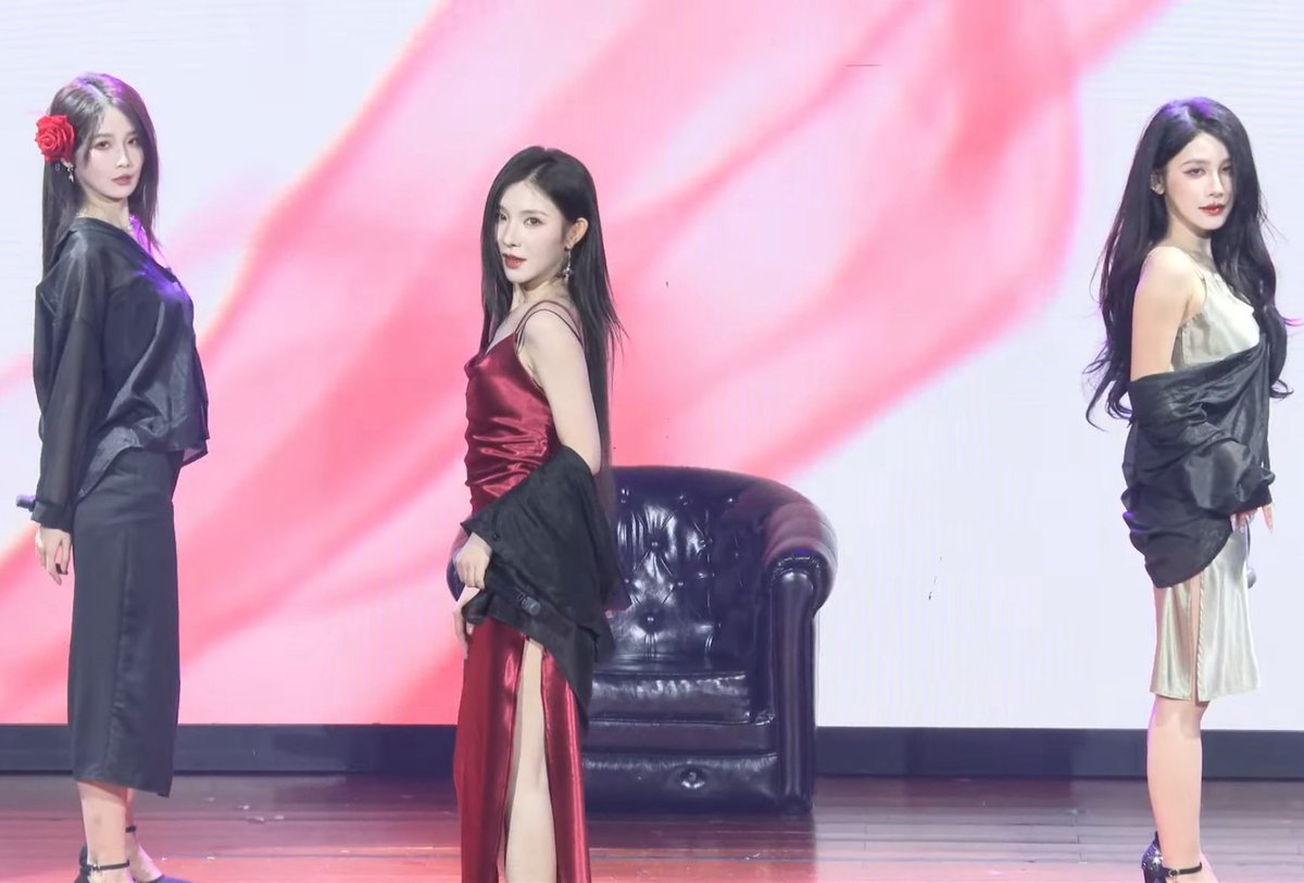 ta7uIvG6yv2338's tweet image. 感謝
#lqq #刘倩倩