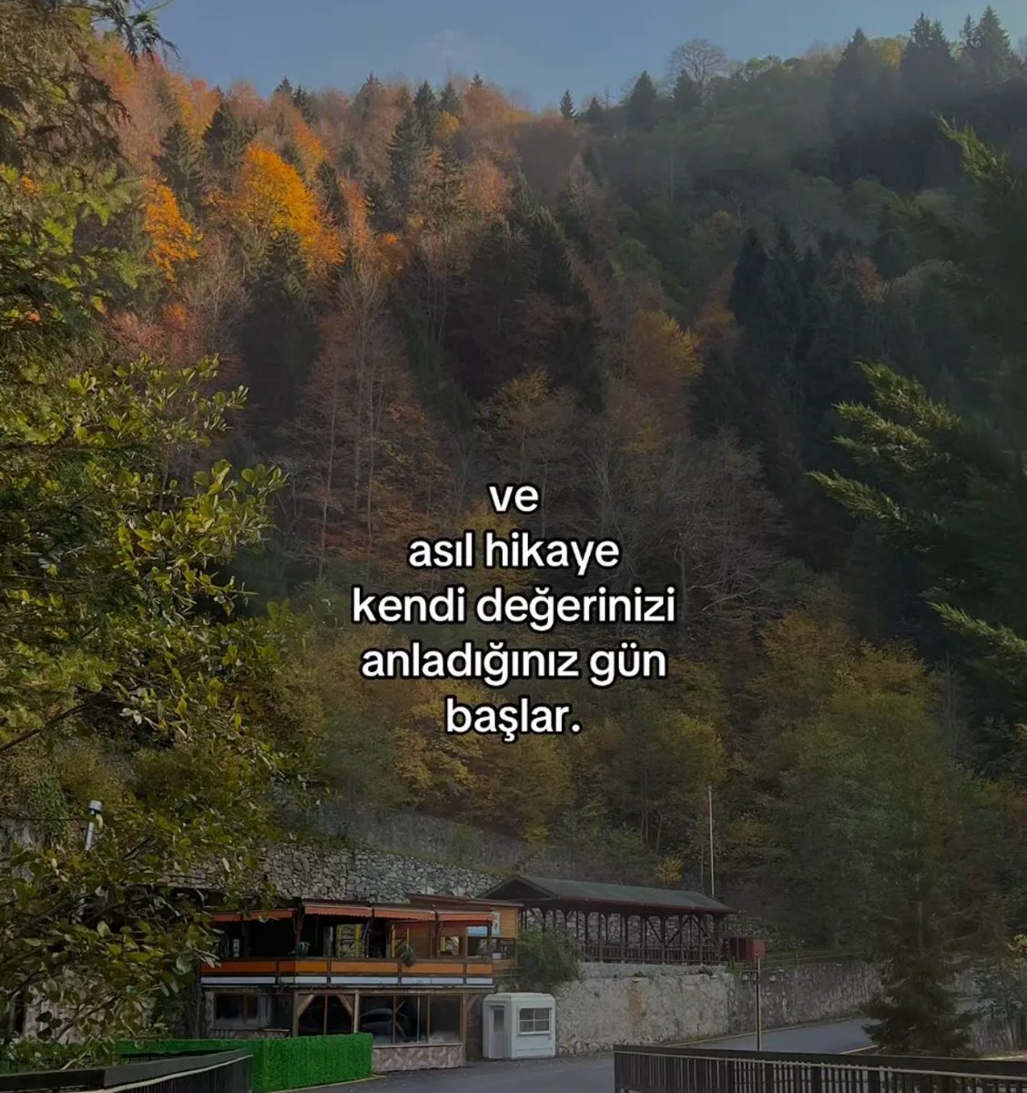 sinem (@kimbusnem) on Twitter photo 